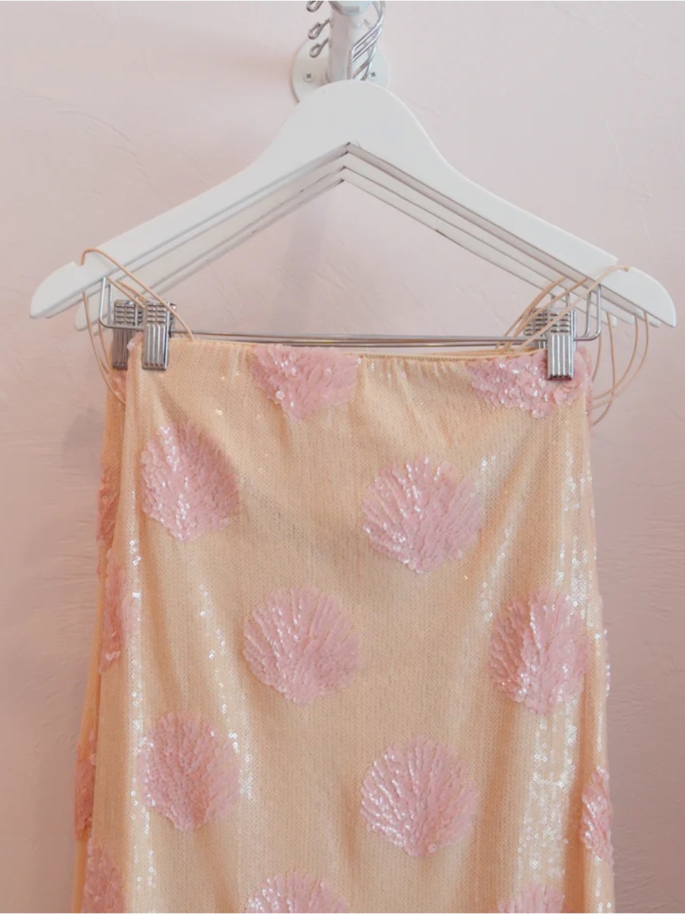 Show me your mumu lizzy midi dress in shell sequins - Picture 7 of 9